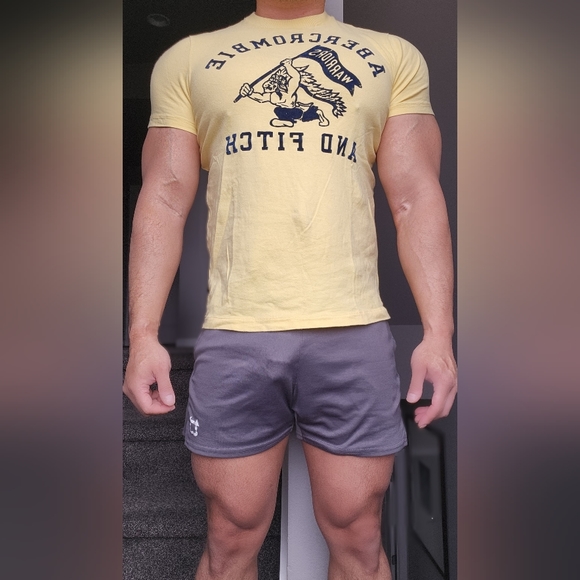 Abercrombie & Fitch Other - Abercrombie Muscle fit vintage t-shirt